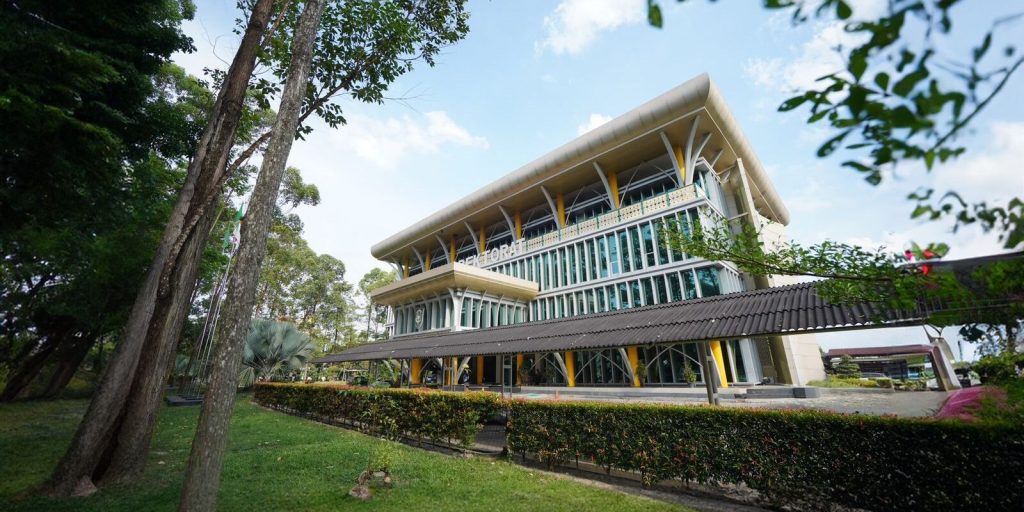 Gedung Rektorat UIR